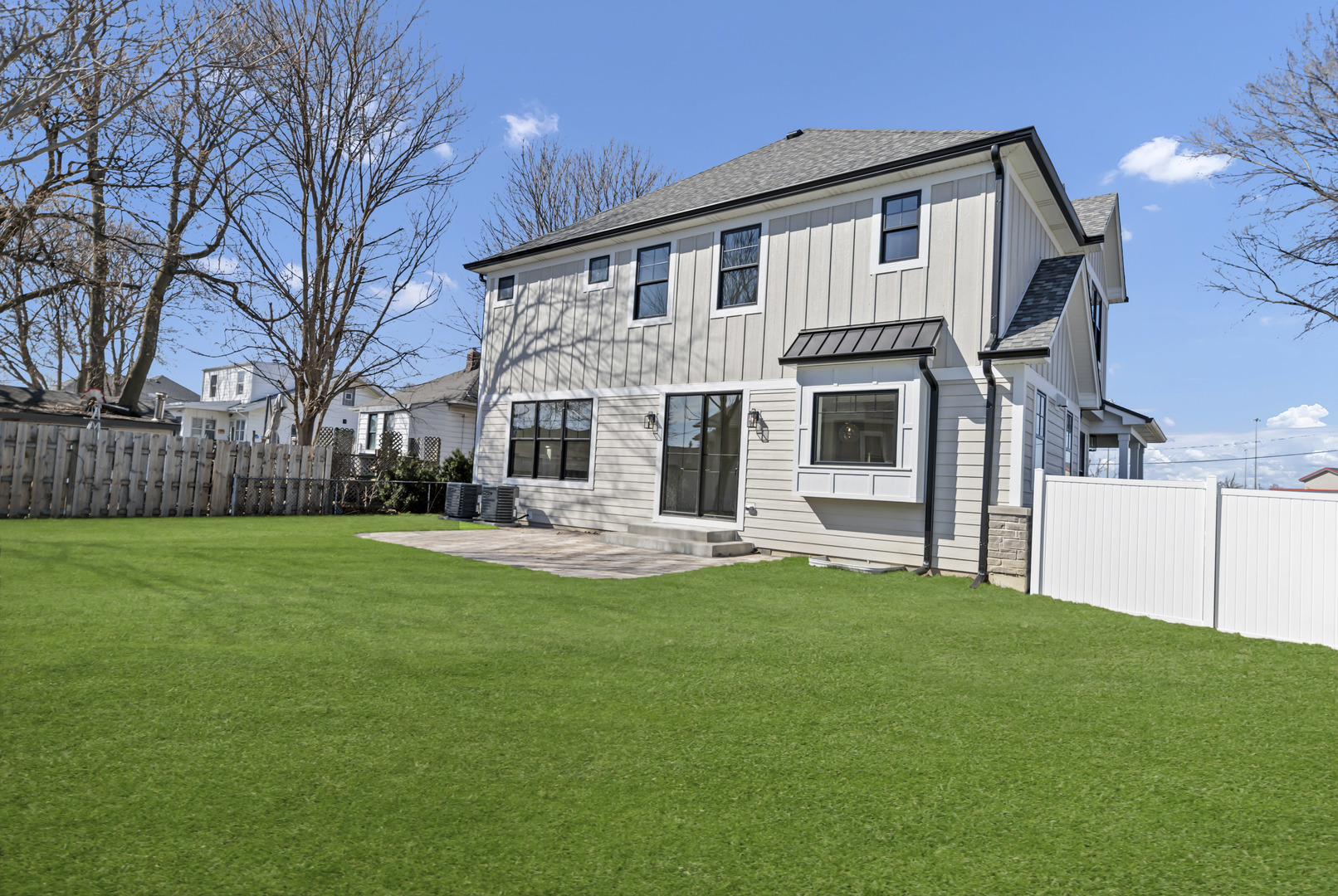 170 W Armitage Avenue, Elmhurst, IL 60126