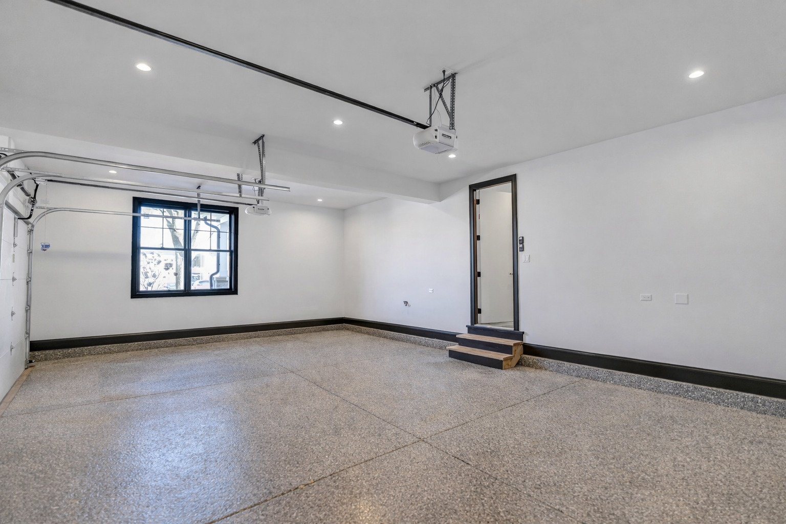 170 W Armitage Avenue, Elmhurst, IL 60126