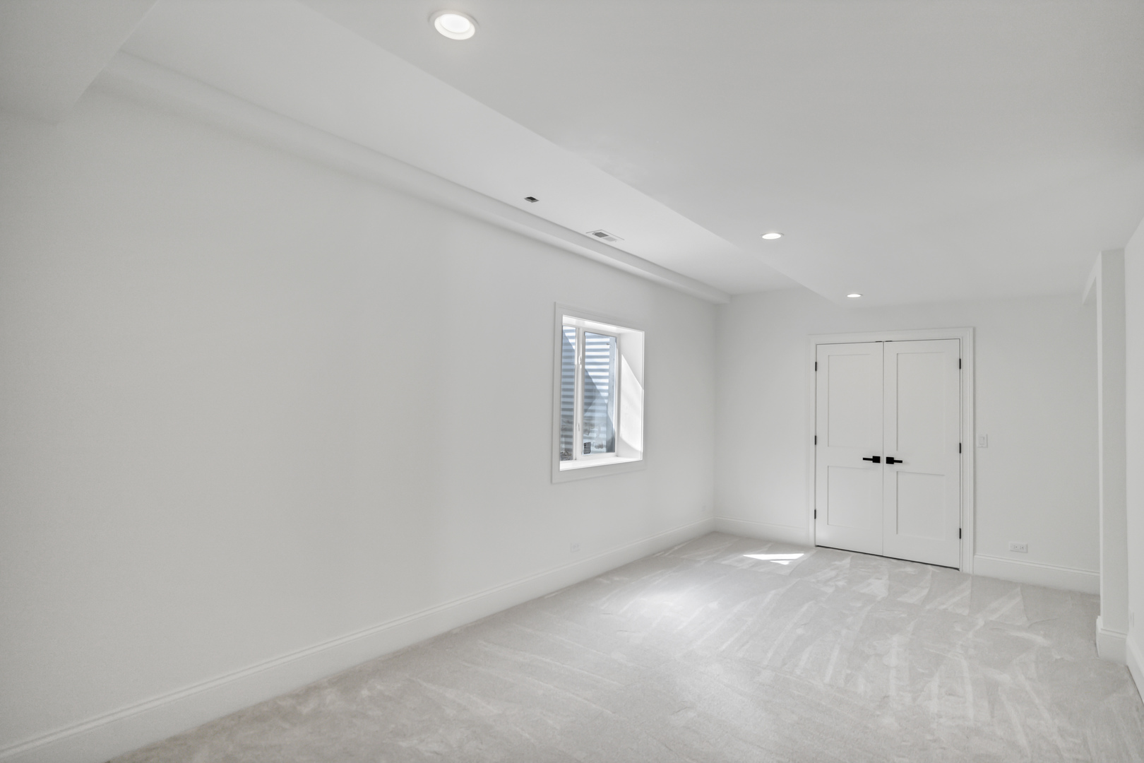 170 W Armitage Avenue, Elmhurst, IL 60126