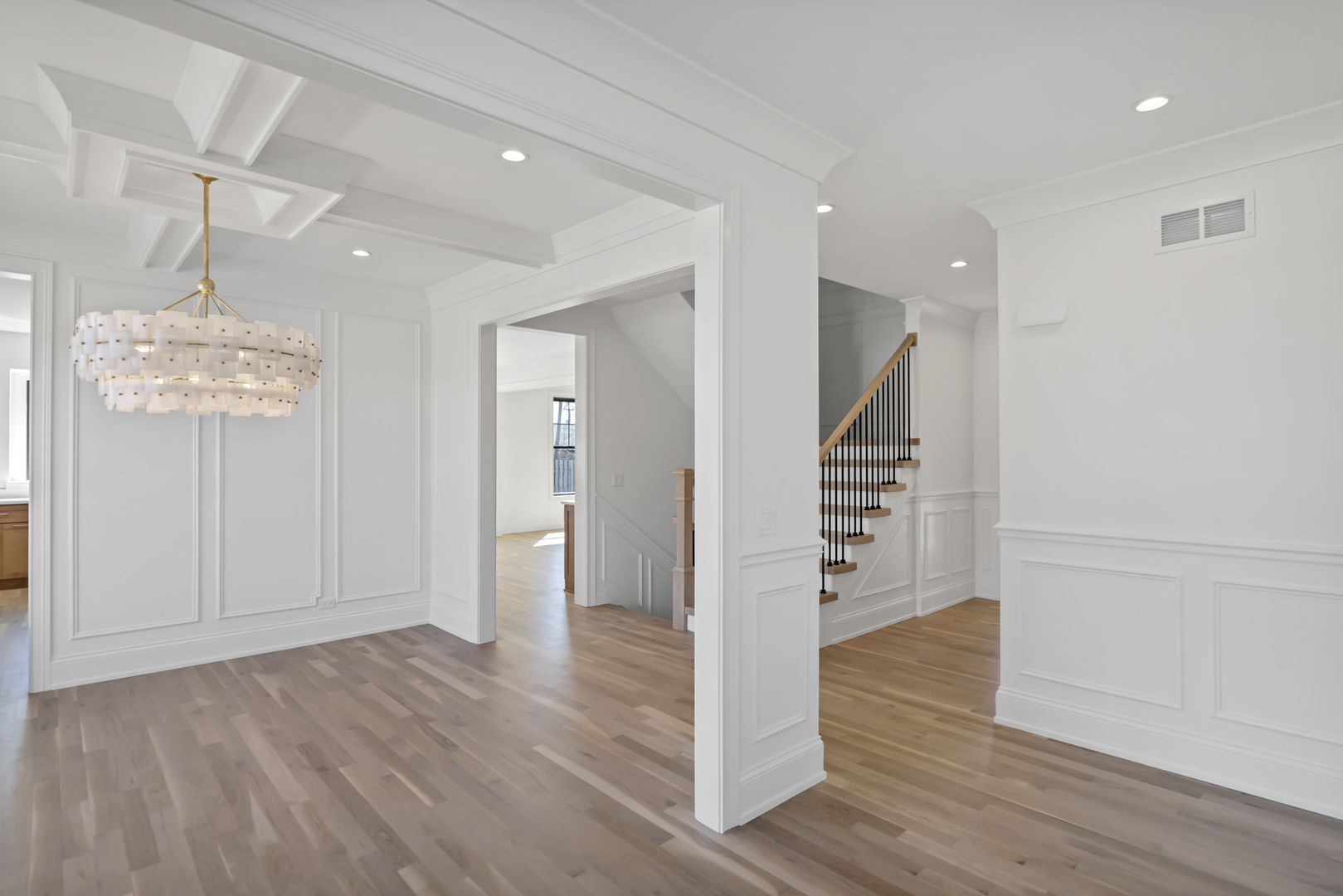 170 W Armitage Avenue, Elmhurst, IL 60126