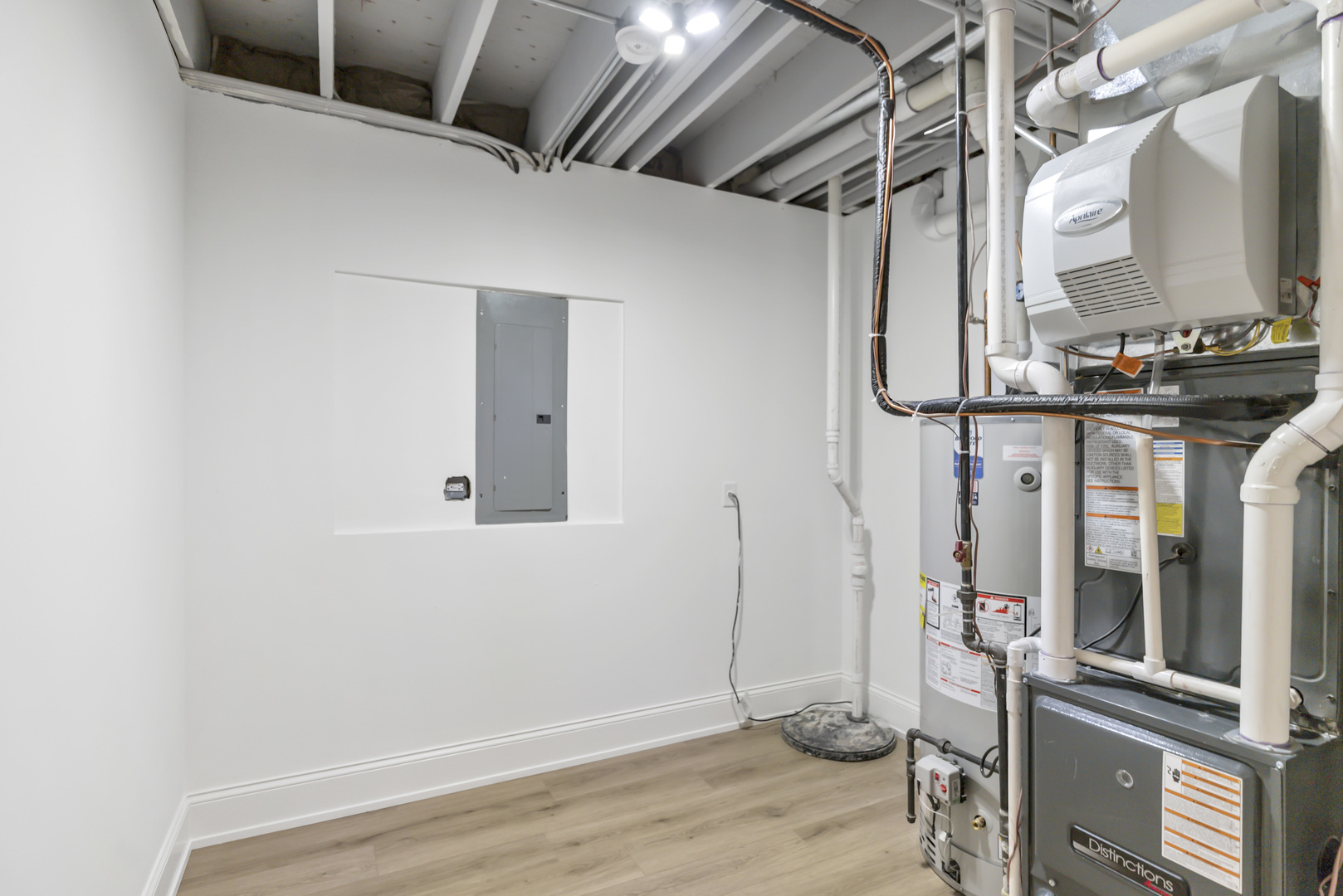 170 W Armitage Avenue, Elmhurst, IL 60126