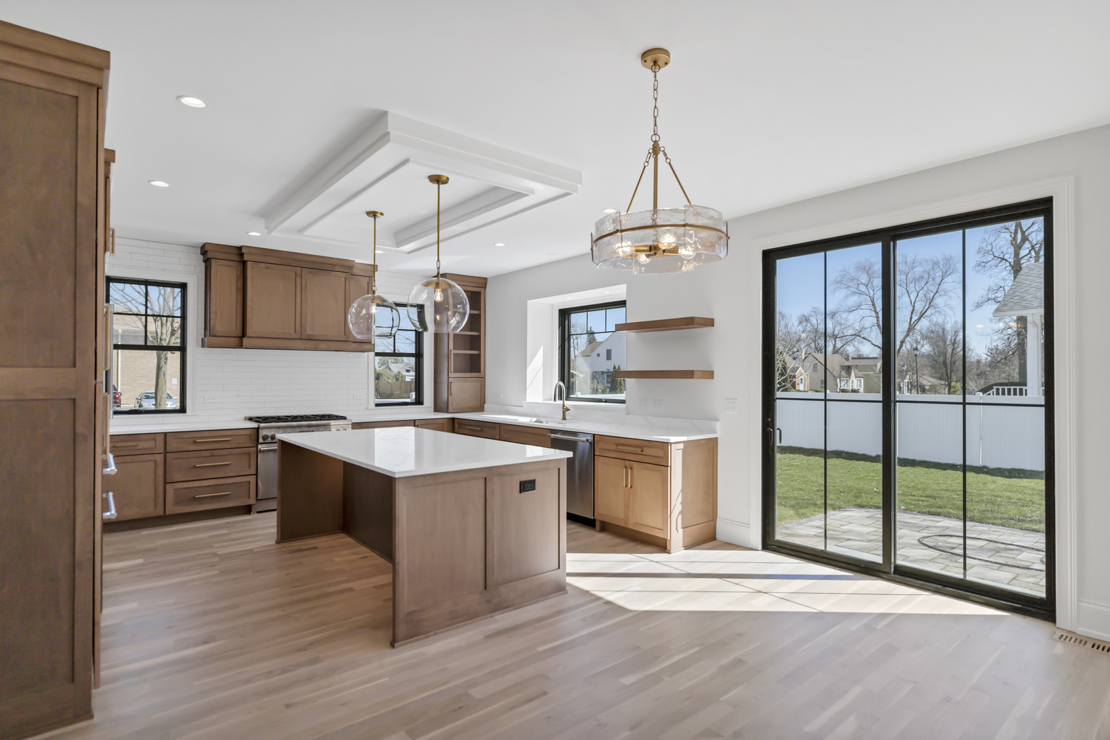 170 W Armitage Avenue, Elmhurst, IL 60126