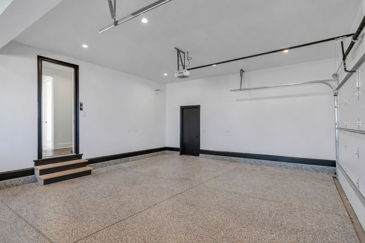 170 W Armitage Avenue, Elmhurst, IL 60126