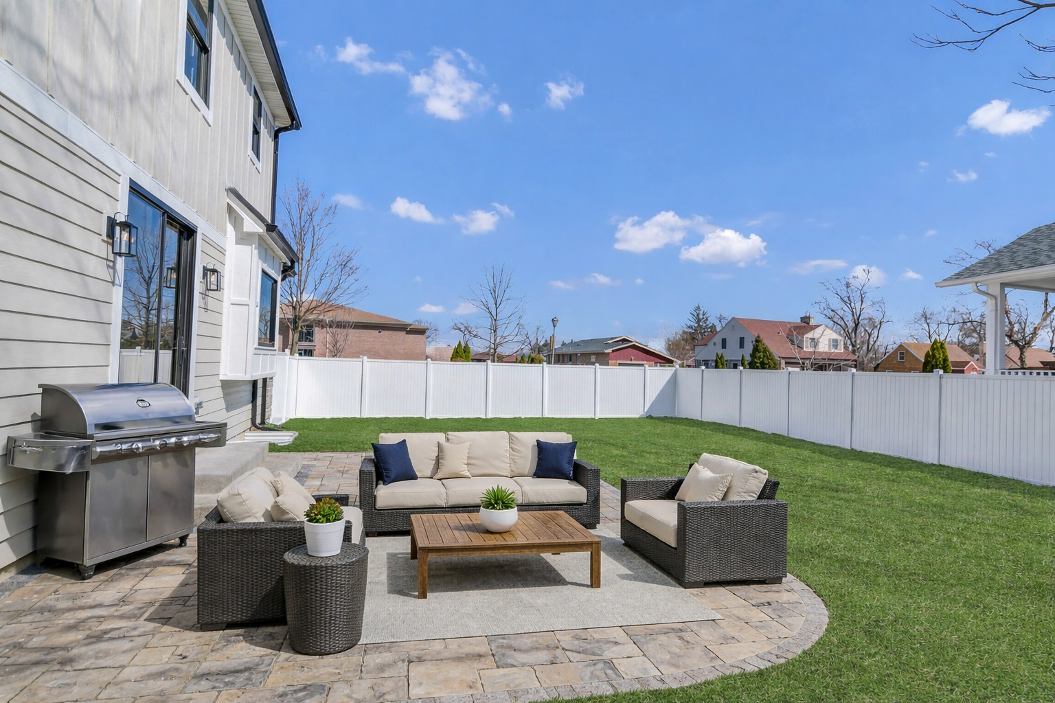 170 W Armitage Avenue, Elmhurst, IL 60126