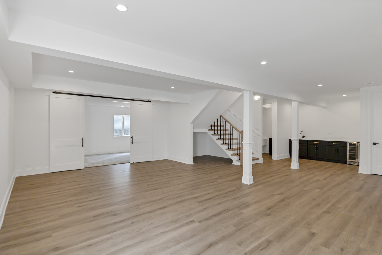 170 W Armitage Avenue, Elmhurst, IL 60126