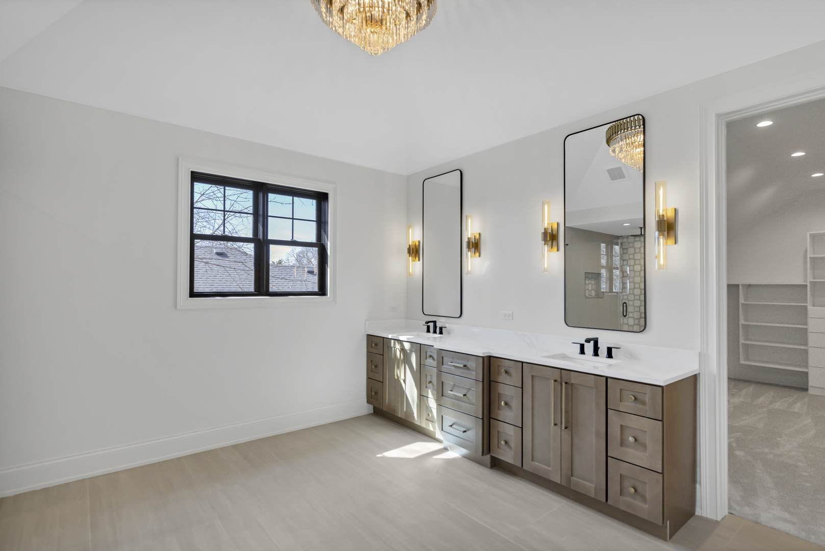 170 W Armitage Avenue, Elmhurst, IL 60126