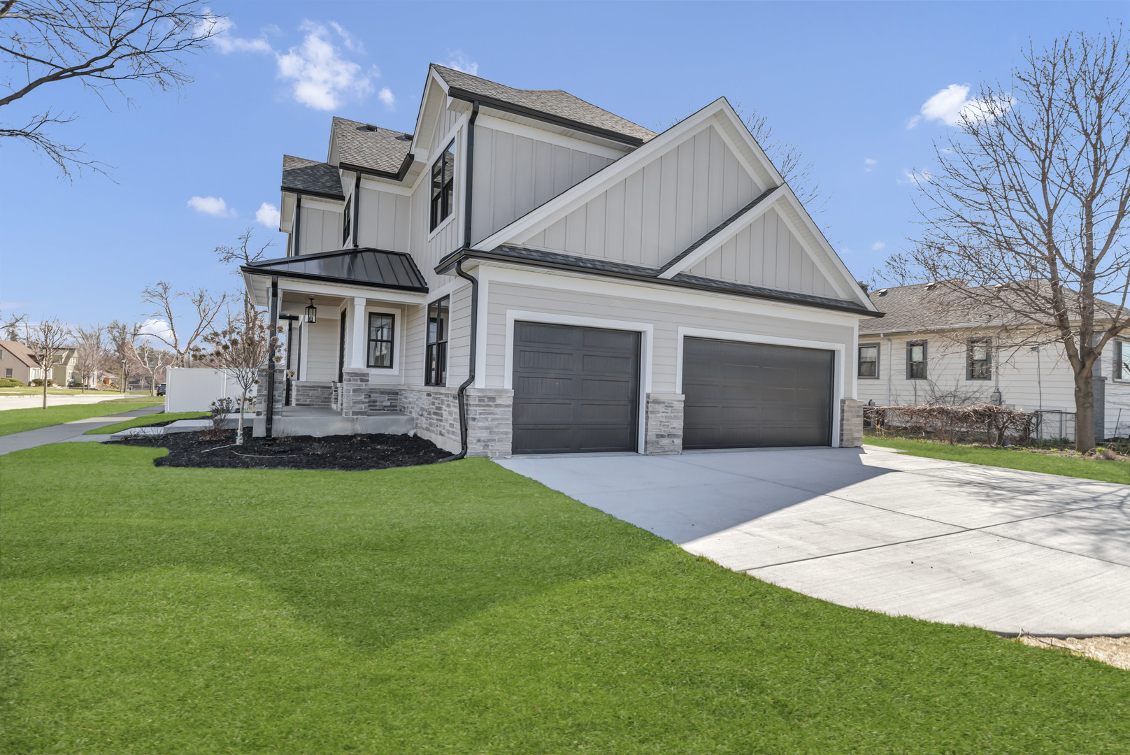 170 W Armitage Avenue, Elmhurst, IL 60126