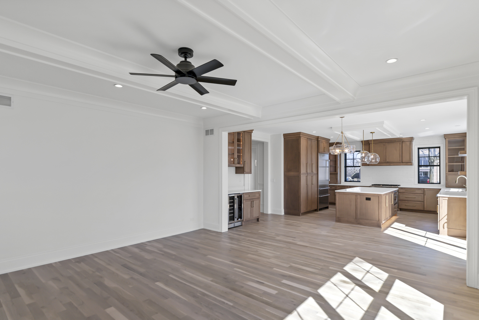 170 W Armitage Avenue, Elmhurst, IL 60126