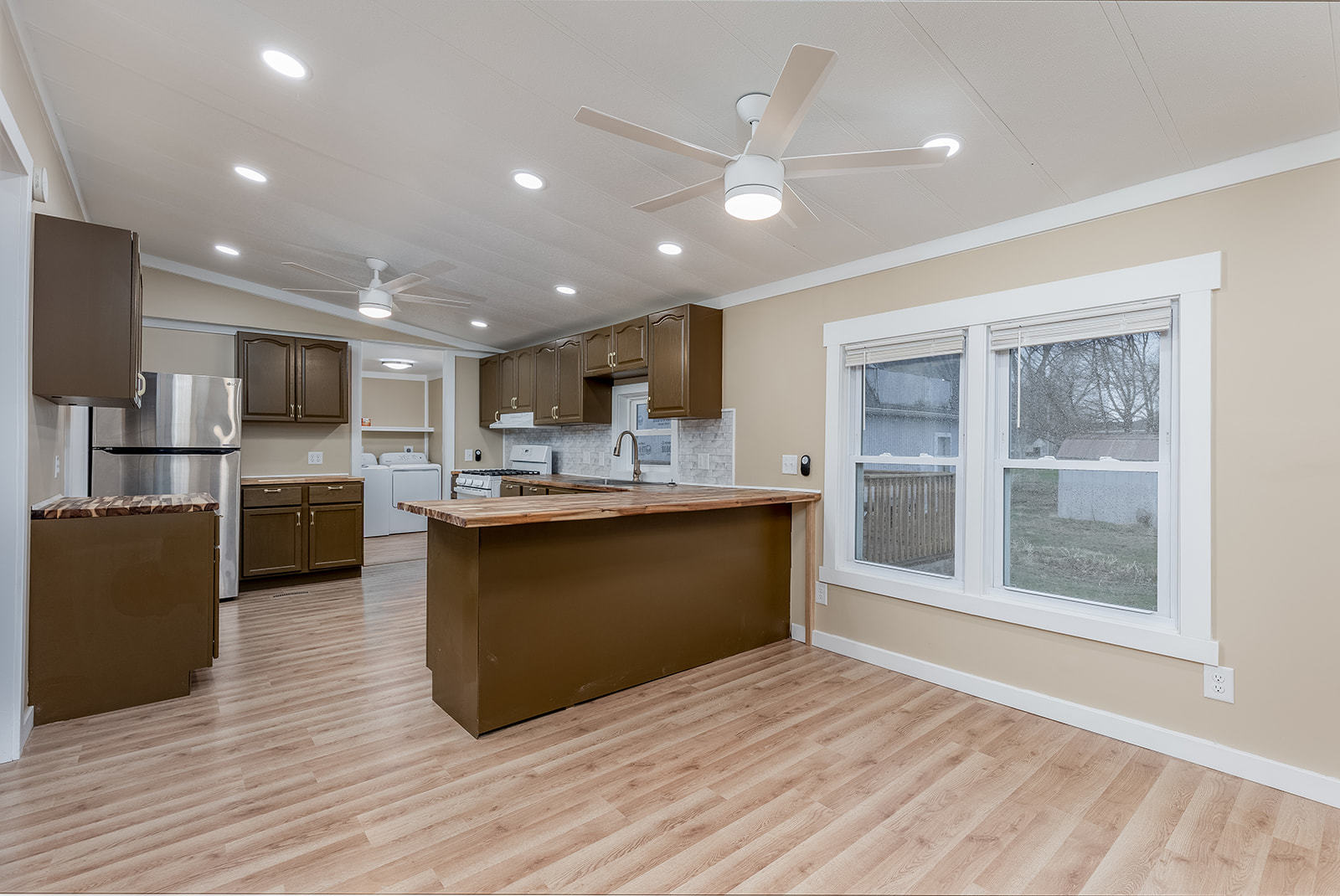 133 South Street, Seneca, IL 61360