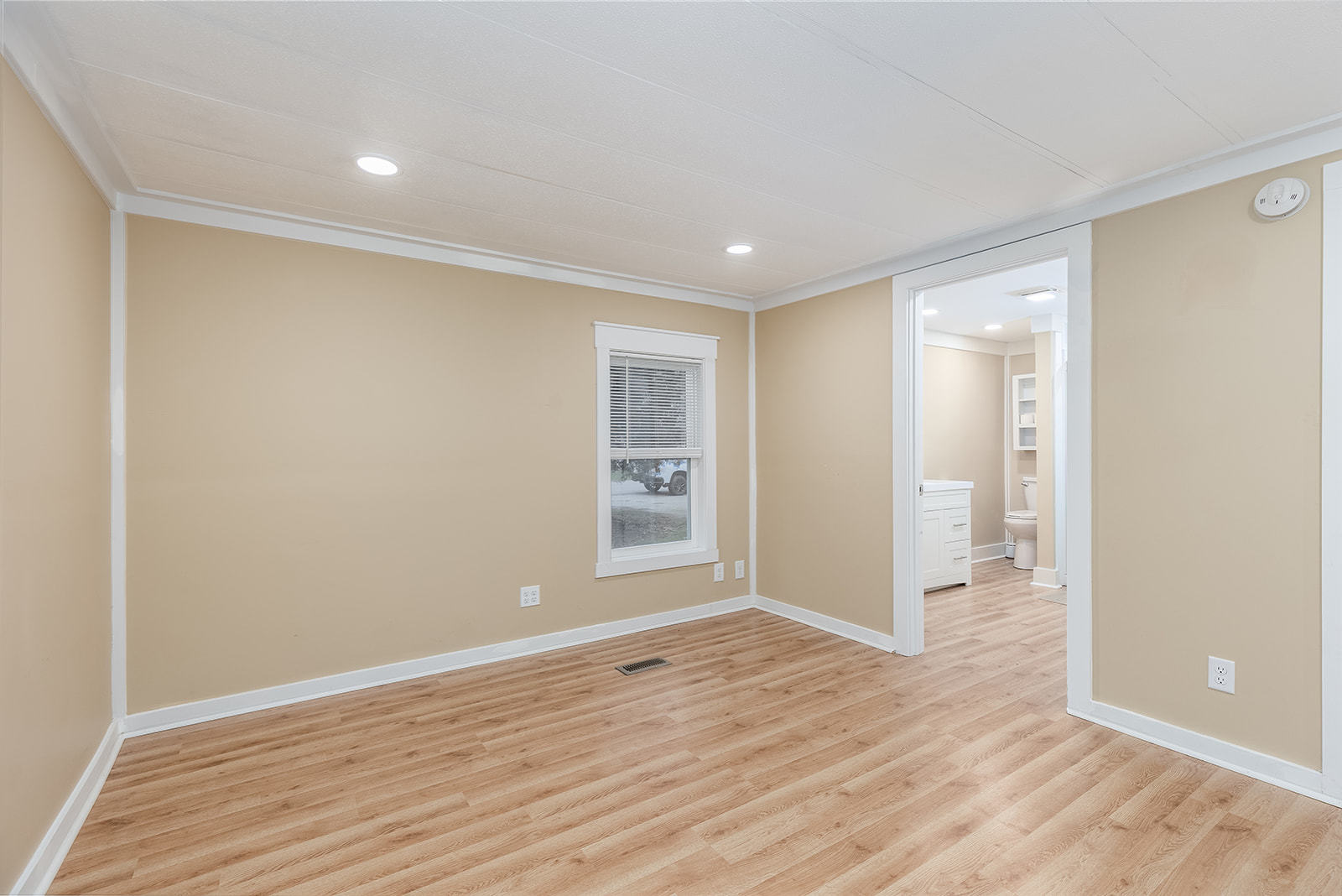 133 South Street, Seneca, IL 61360