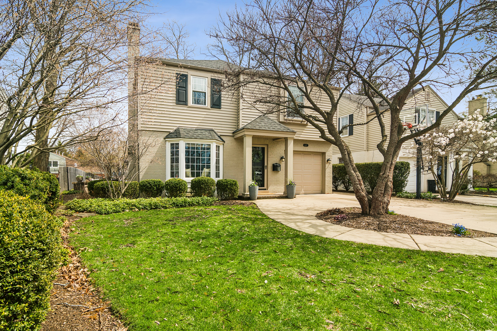 627 S Lincoln Lane, Arlington Heights, IL 60005