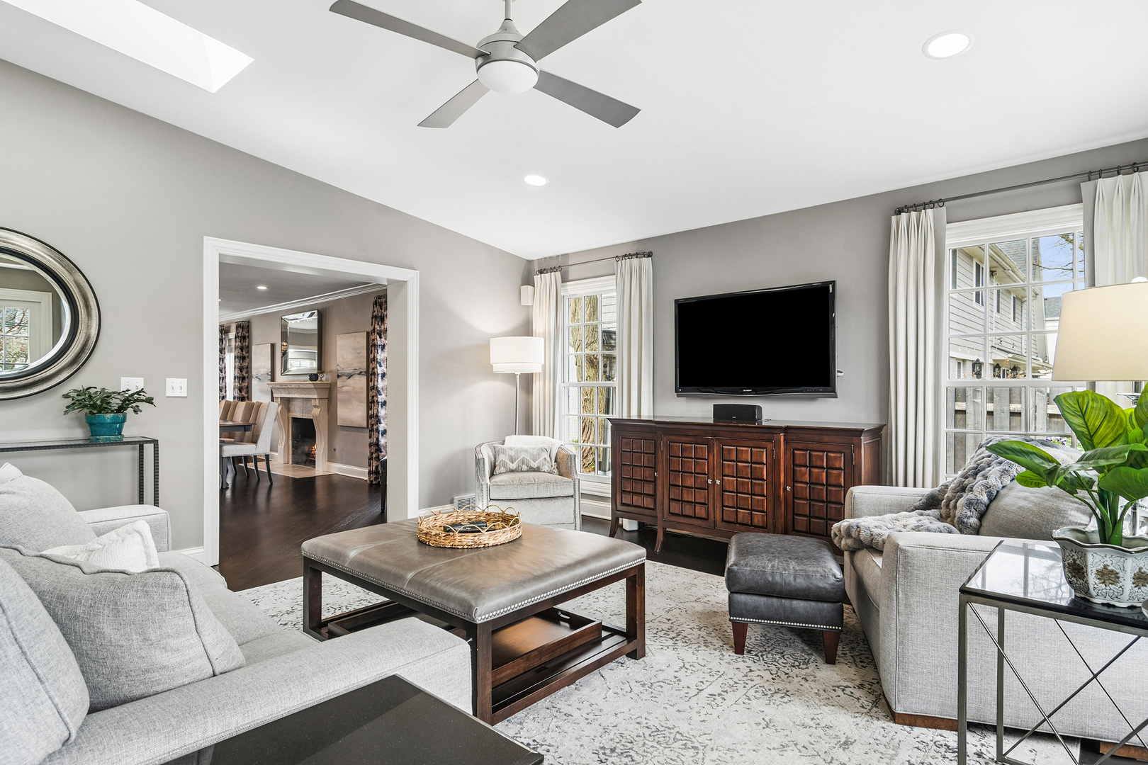 627 S Lincoln Lane, Arlington Heights, IL 60005