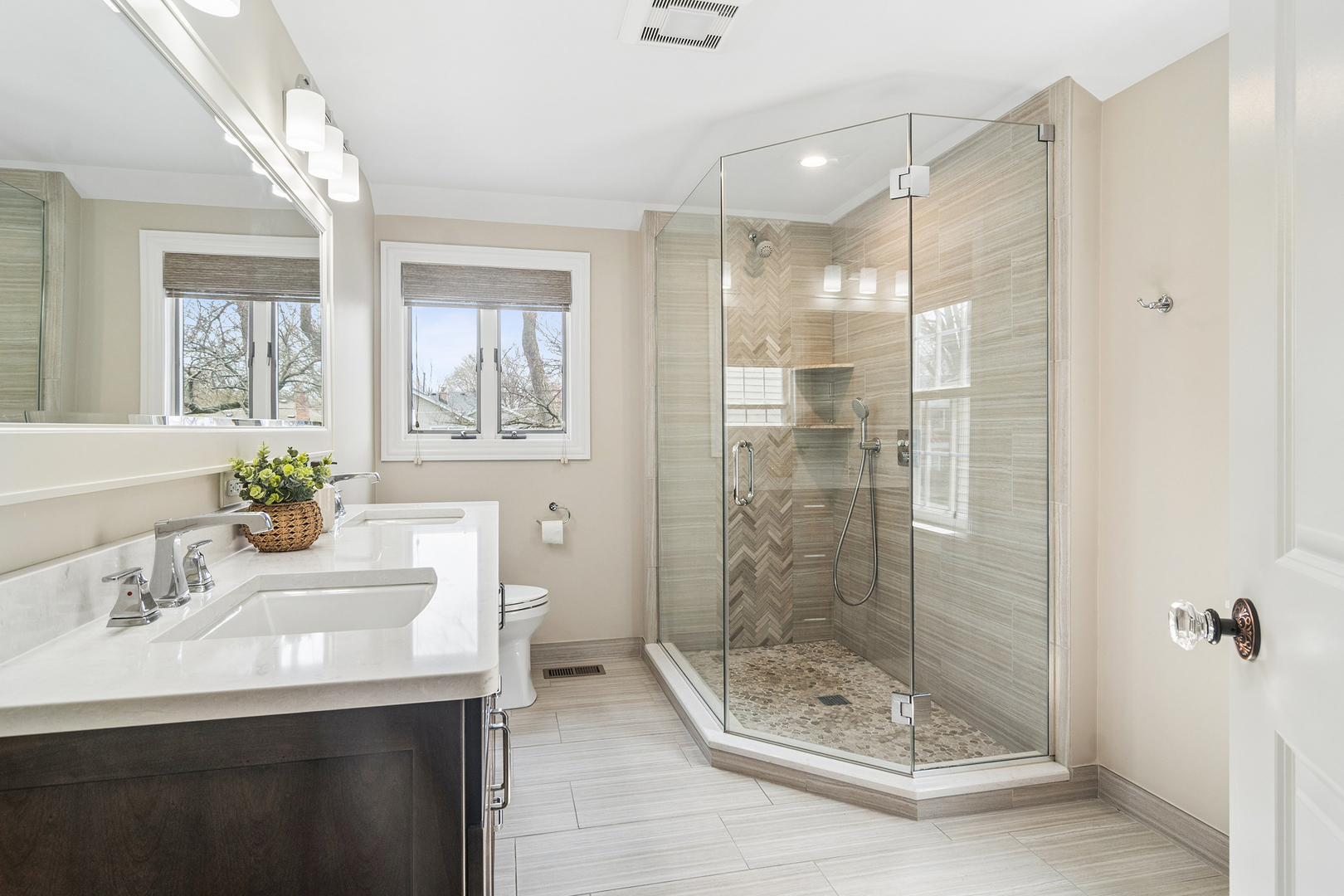 627 S Lincoln Lane, Arlington Heights, IL 60005