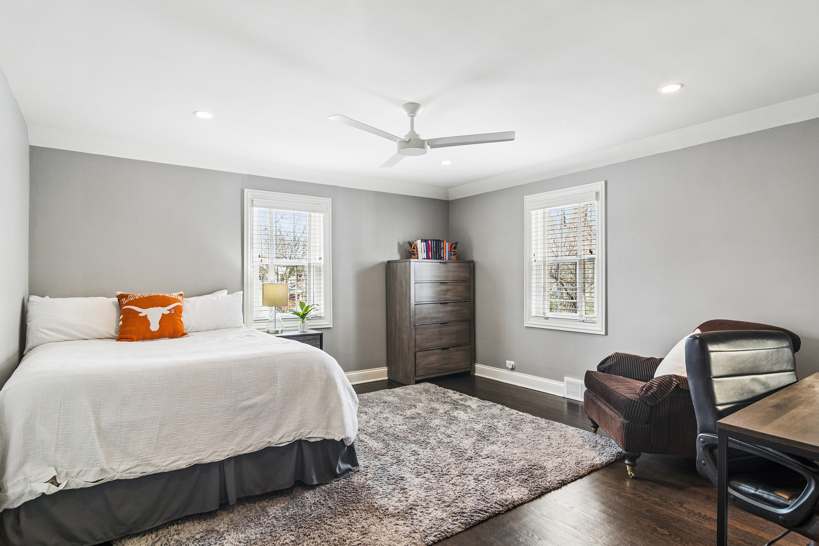 627 S Lincoln Lane, Arlington Heights, IL 60005