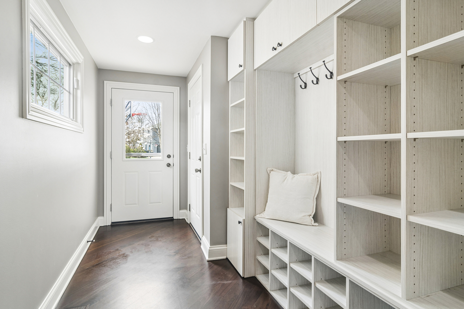 627 S Lincoln Lane, Arlington Heights, IL 60005