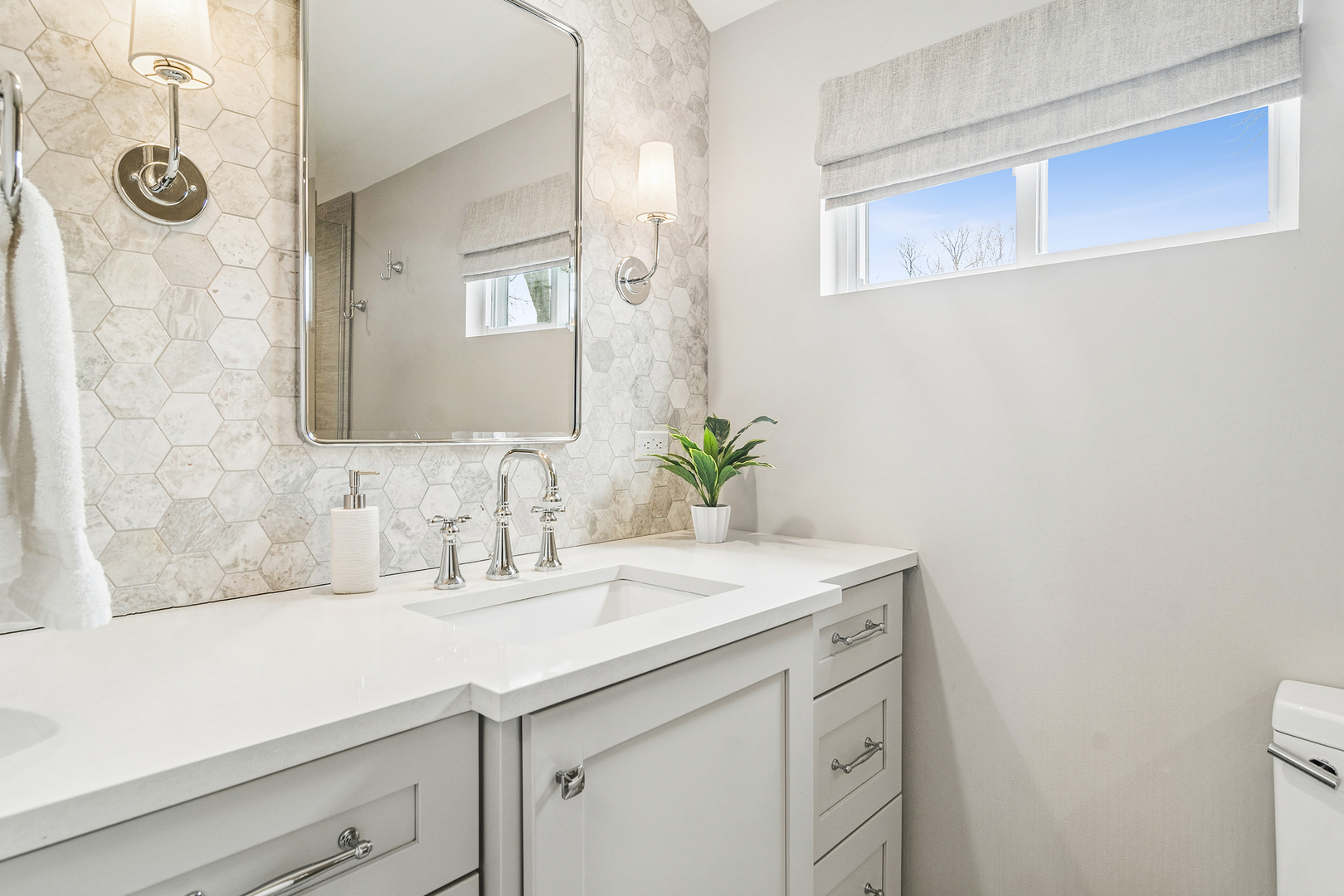 627 S Lincoln Lane, Arlington Heights, IL 60005