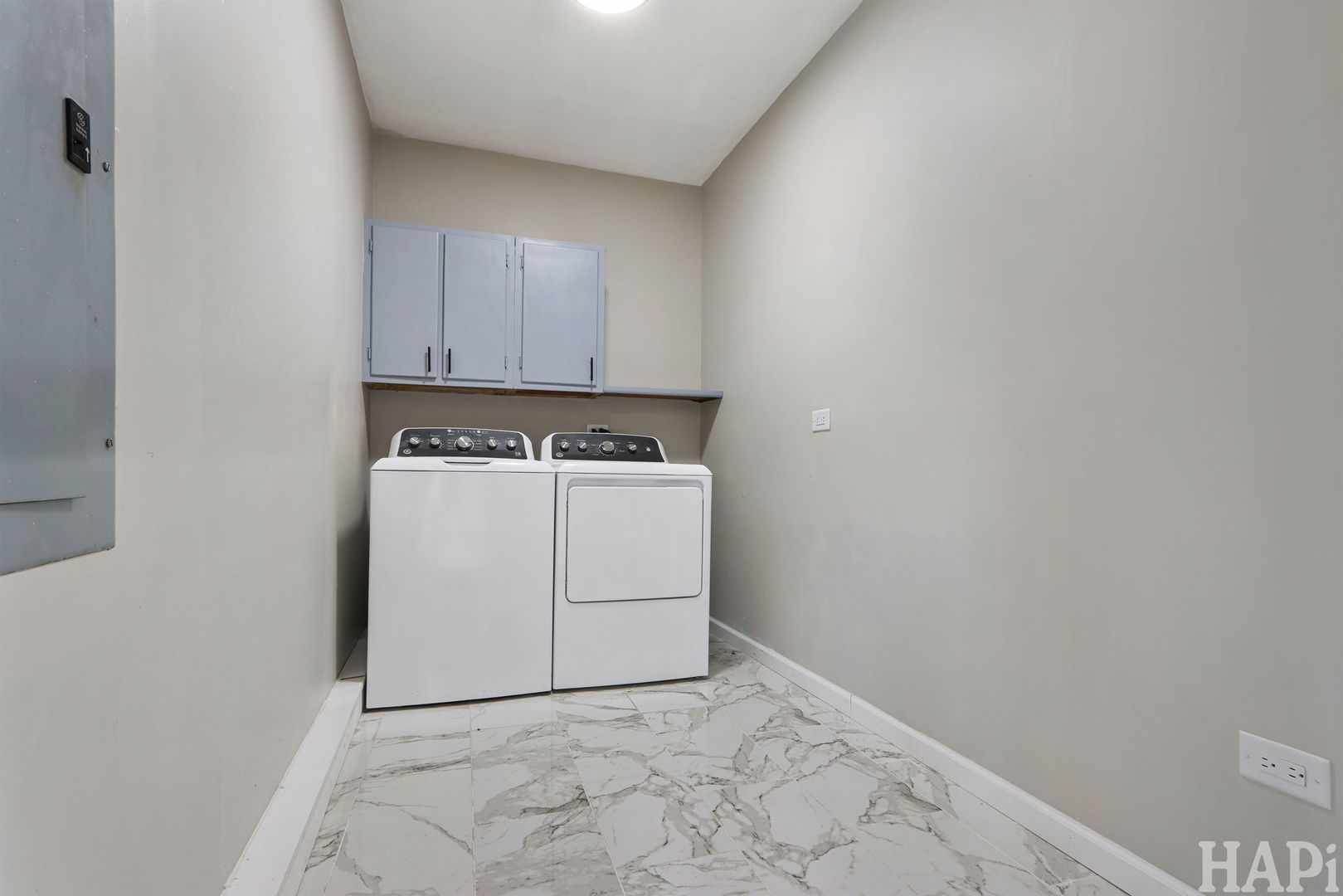 75 Carthage Lane, Hoffman Estates, IL 60169