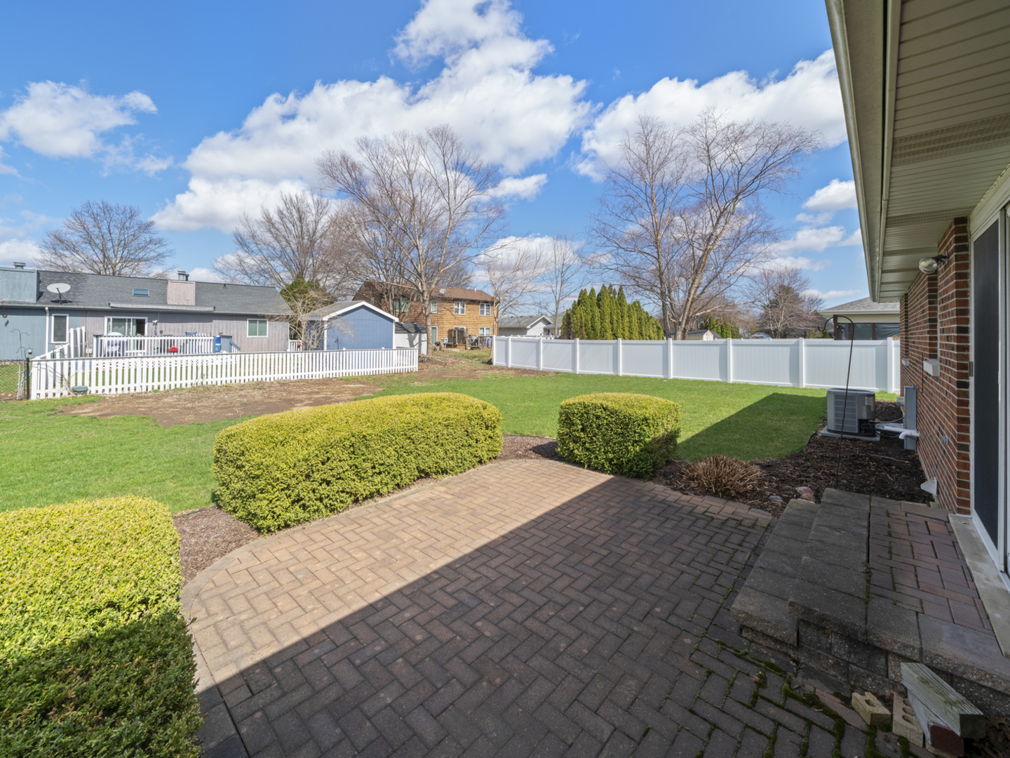 215 Leisure Street, Yorkville, IL 60560