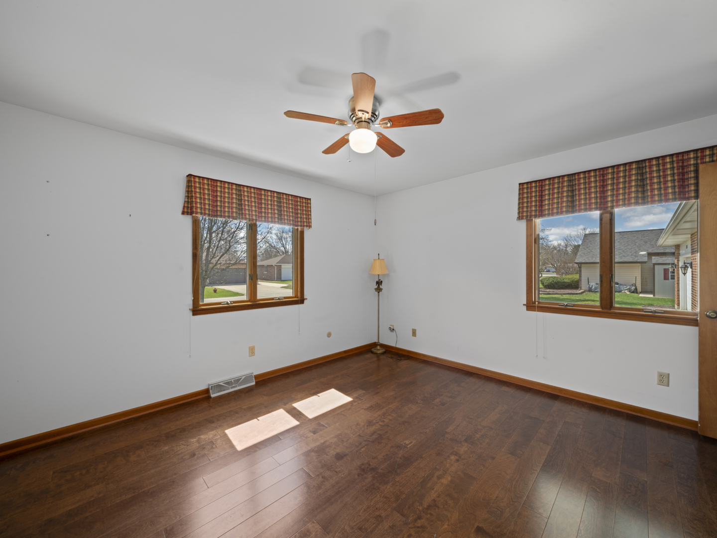 215 Leisure Street, Yorkville, IL 60560