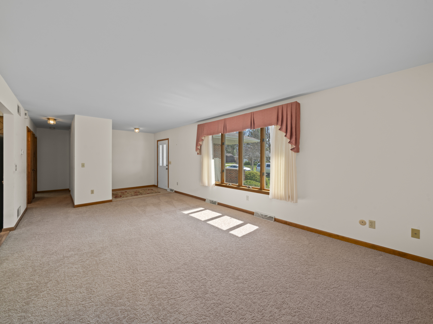 215 Leisure Street, Yorkville, IL 60560