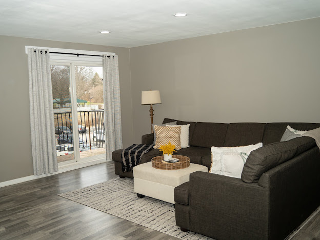 1056 N Mill Street #304, Naperville, IL 60563