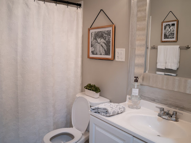 1056 N Mill Street #304, Naperville, IL 60563