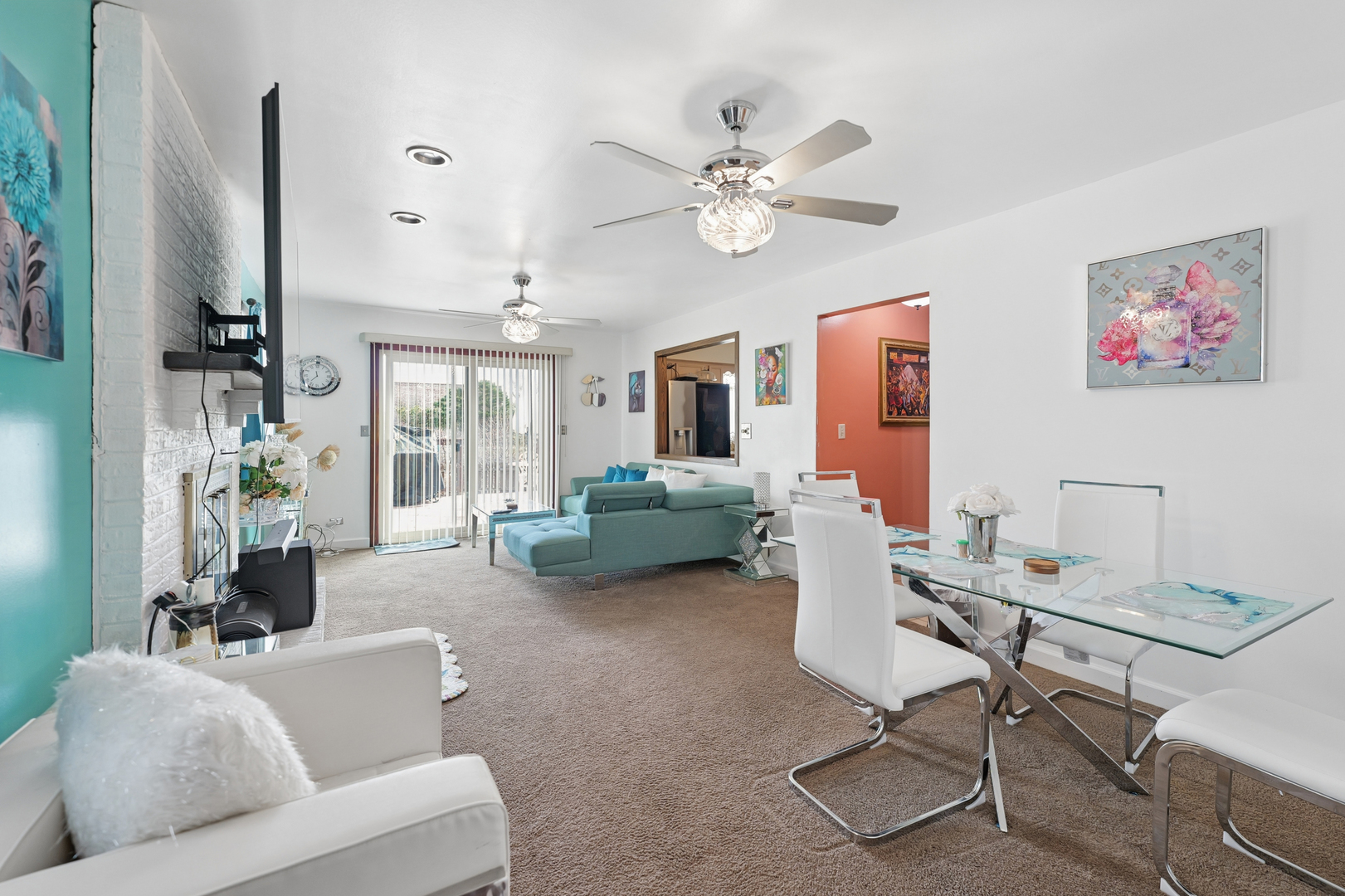 861 Boone Drive, Carol Stream, IL 60188