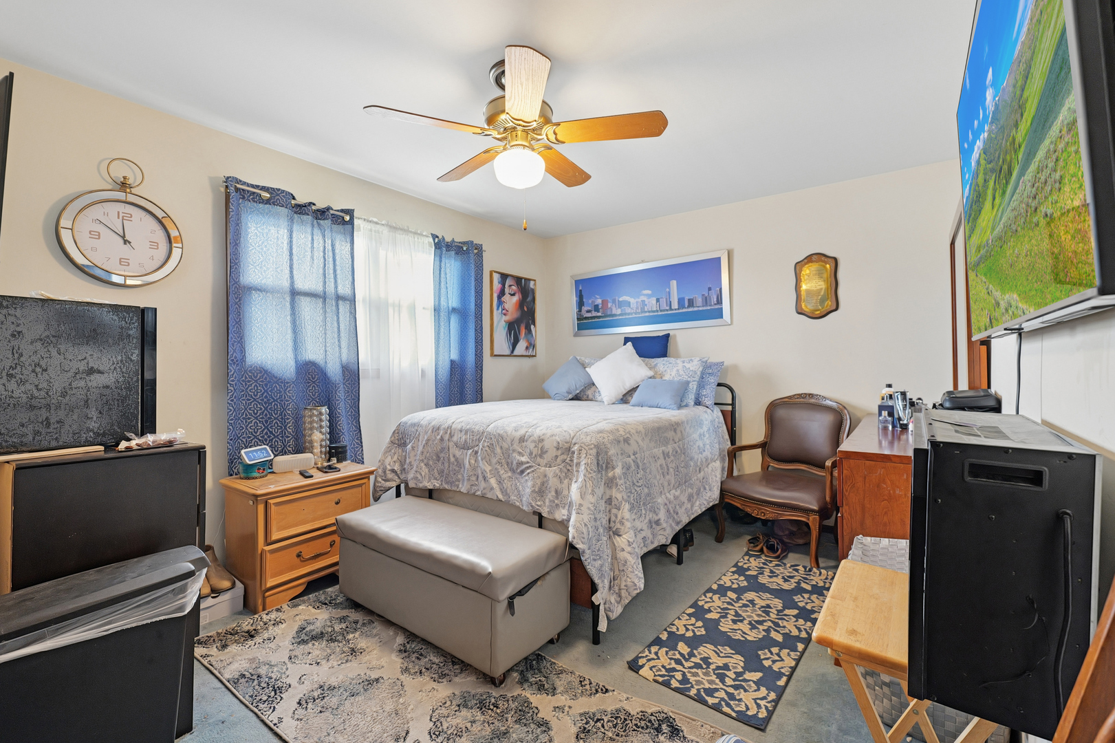 861 Boone Drive, Carol Stream, IL 60188