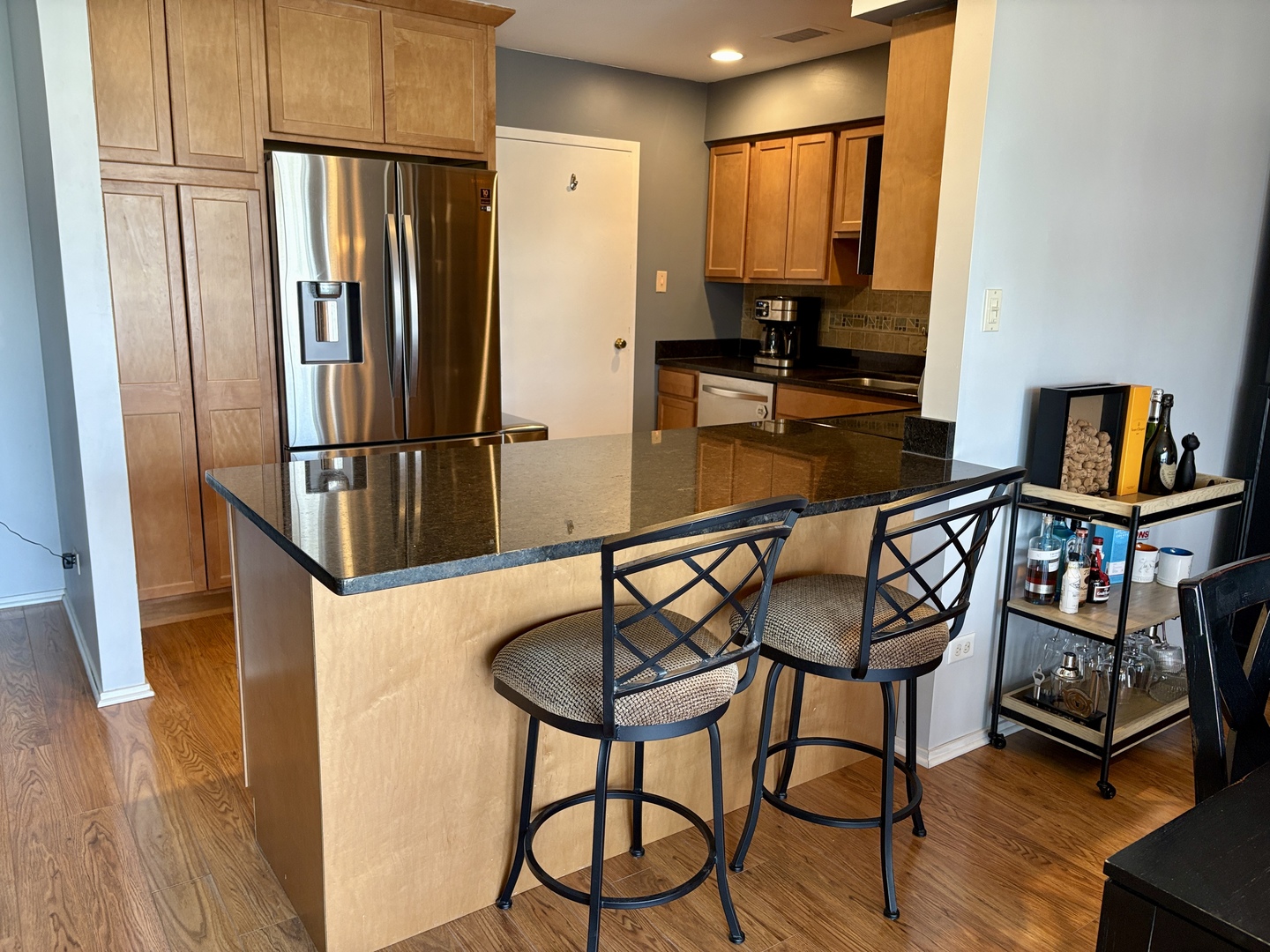 5806A Wolf Road #4, Western Springs, IL 60558