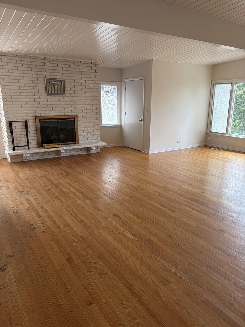 15601 108th Avenue #B, Orland Park, IL 60467