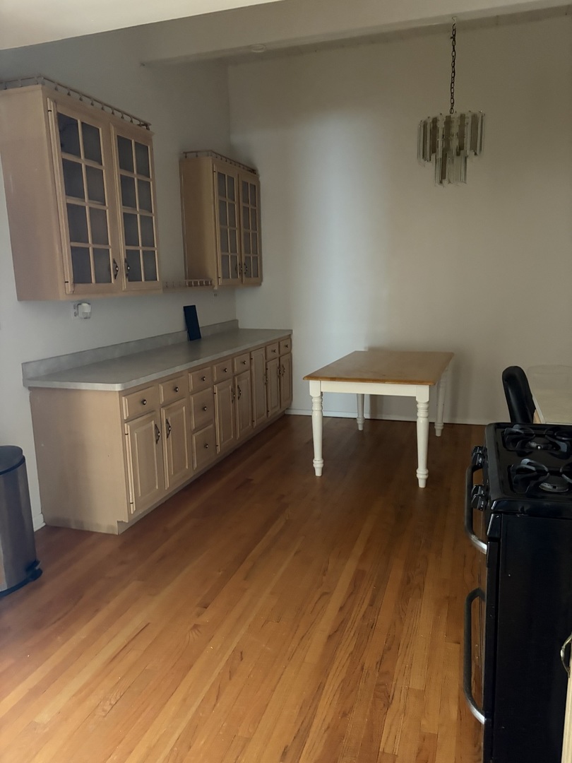 15601 108th Avenue #B, Orland Park, IL 60467