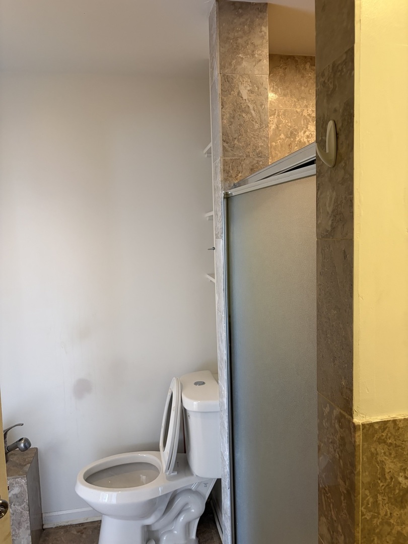 15601 108th Avenue #B, Orland Park, IL 60467