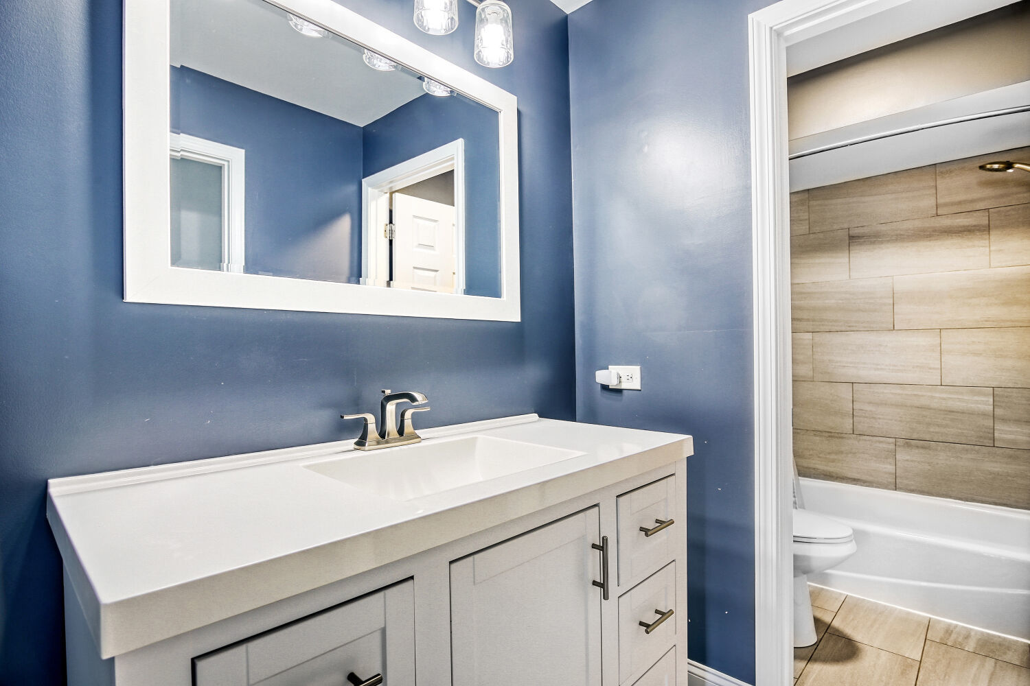 8475 162nd Place #1, Tinley Park, IL 60487