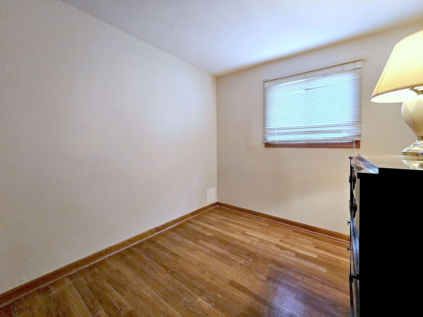 357 N PIONEER Drive, Addison, IL 60101