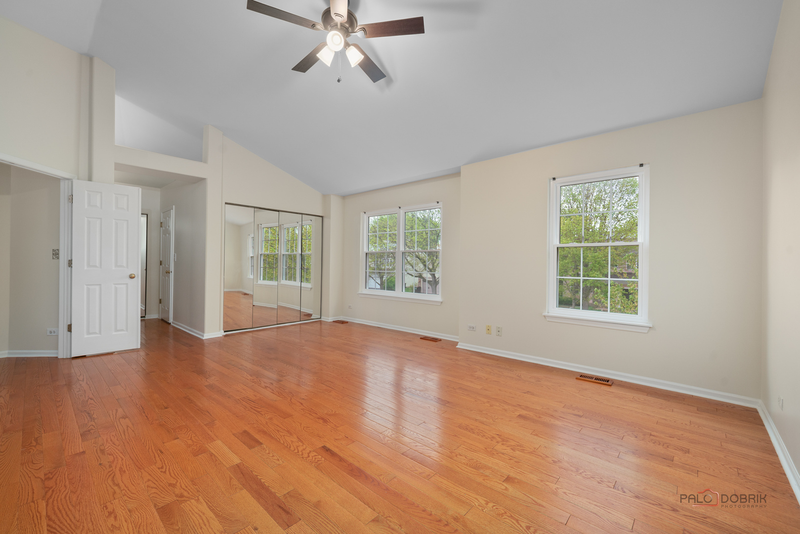 251 Lenox Lane, Mundelein, IL 60060