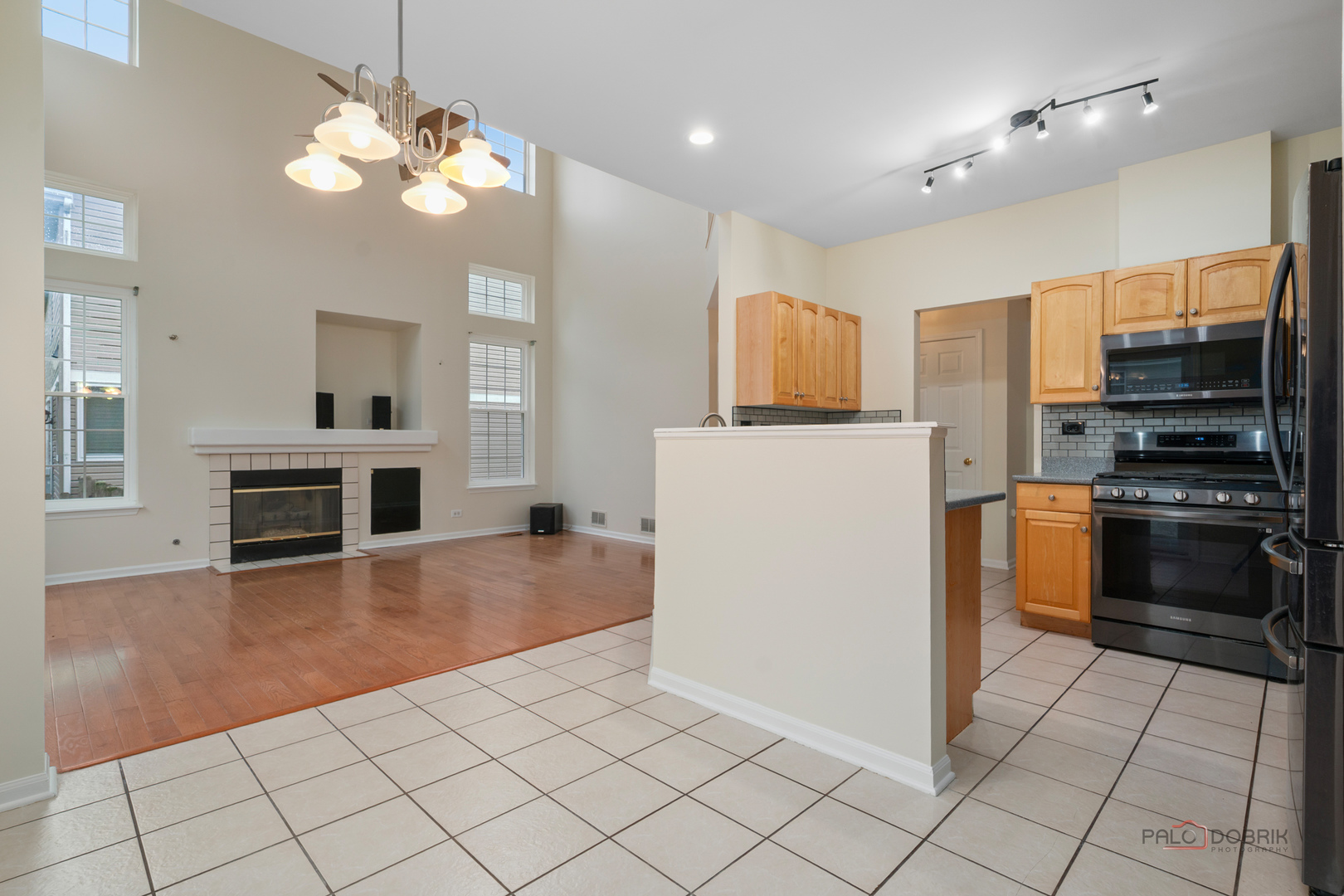 251 Lenox Lane, Mundelein, IL 60060