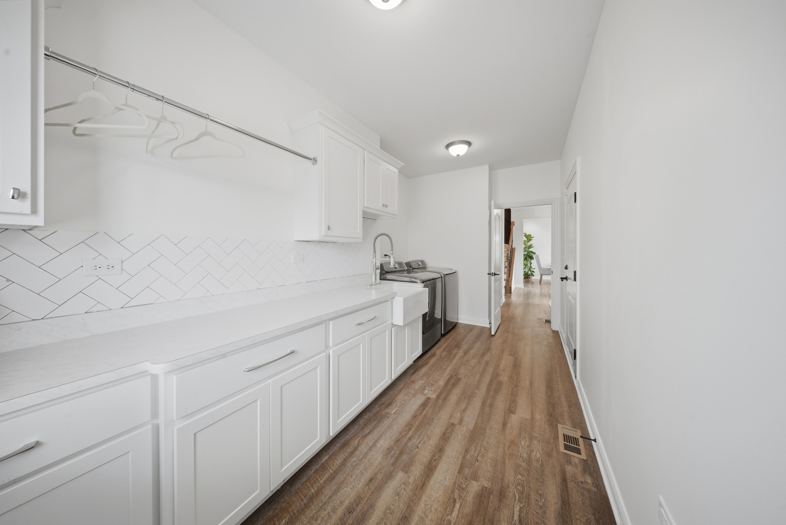 13042 Birch Path Court, Lemont, IL 60439