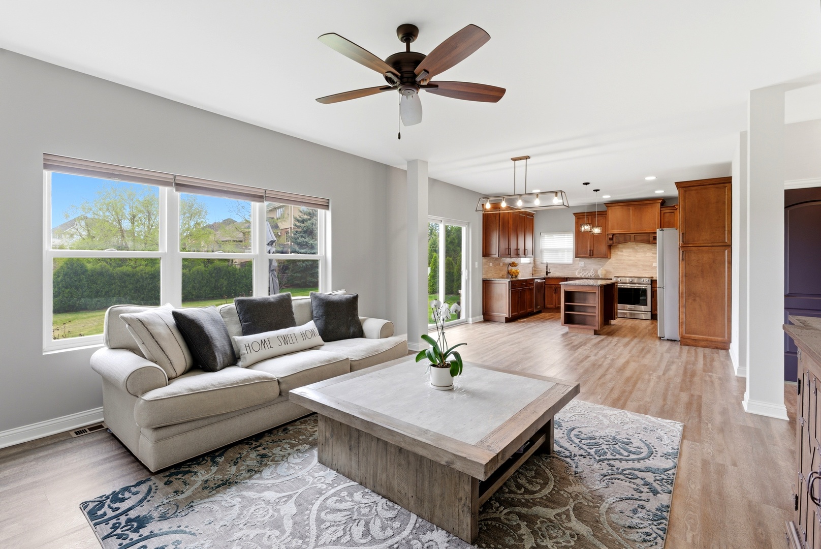 13042 Birch Path Court, Lemont, IL 60439