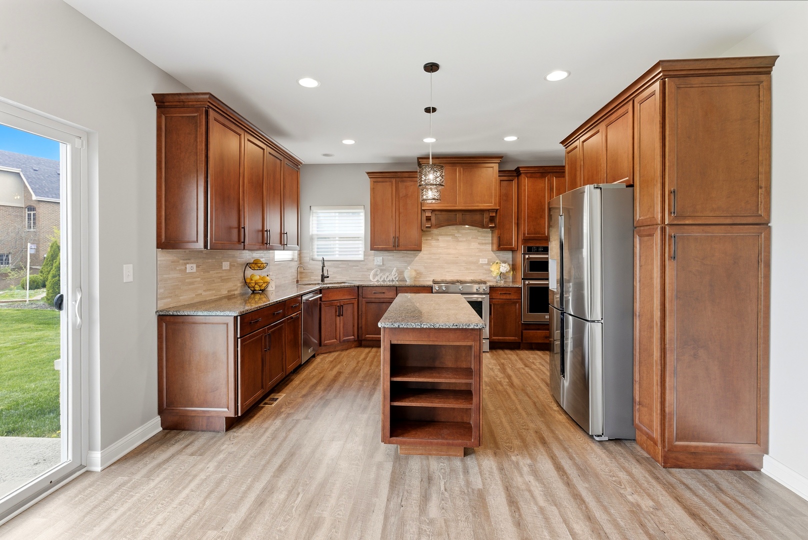 13042 Birch Path Court, Lemont, IL 60439