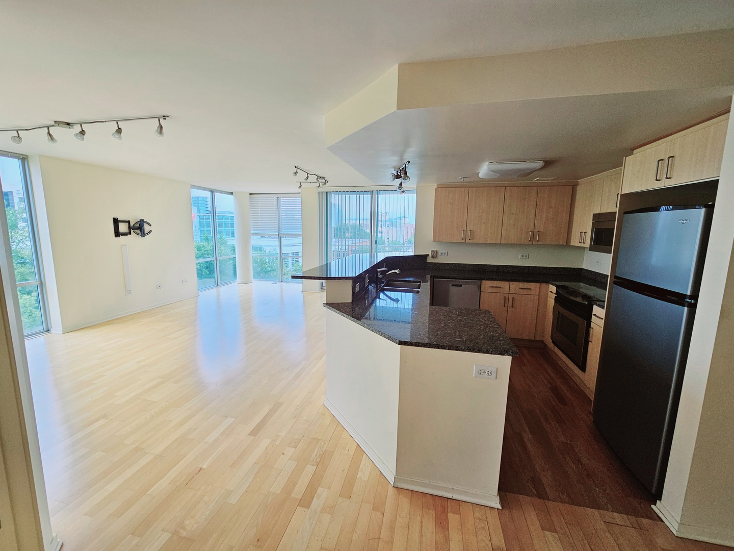 1640 MAPLE Avenue #502, Evanston, IL 60201