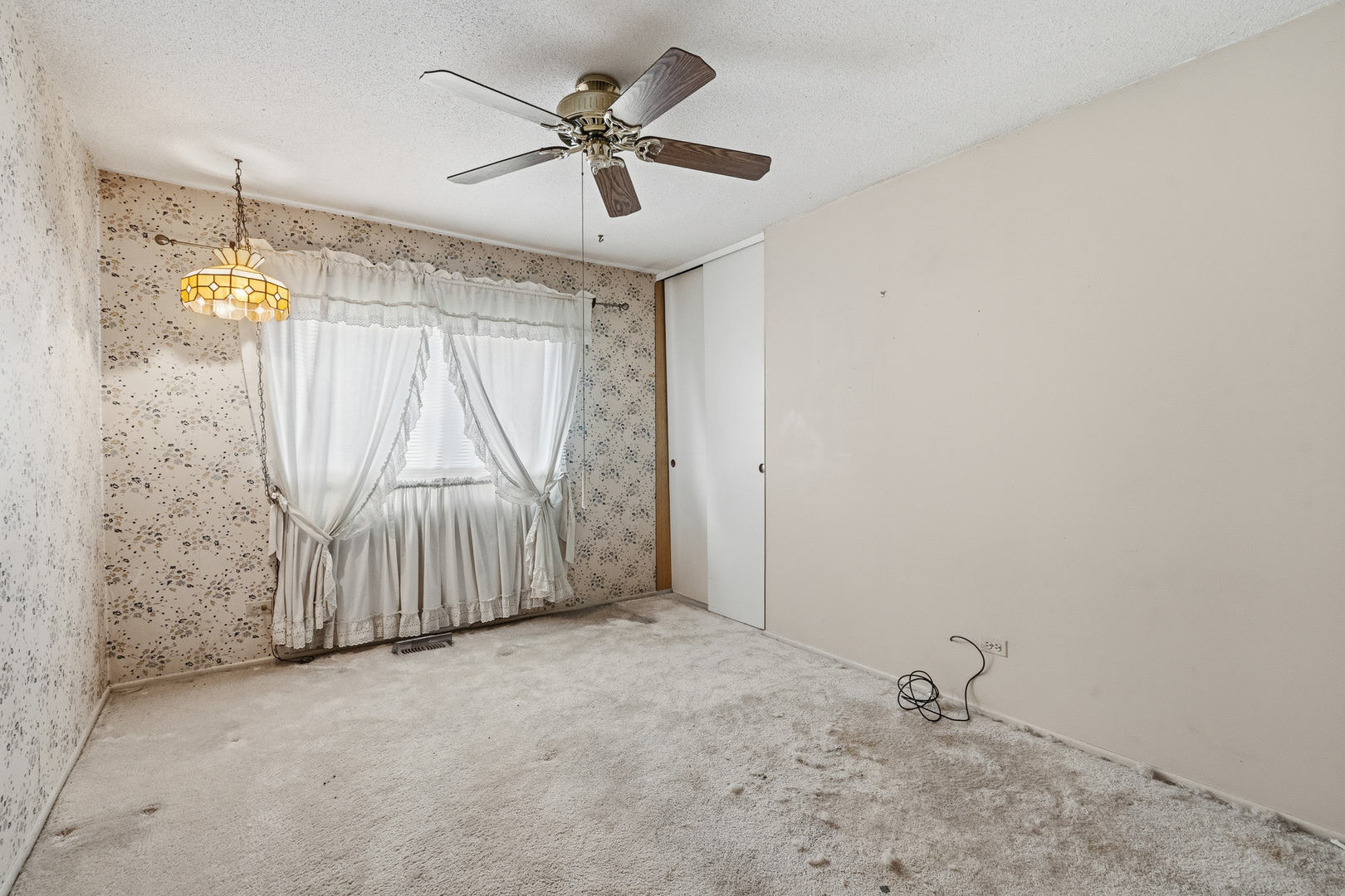 1640 E Andover Drive, Hanover Park, IL 60133