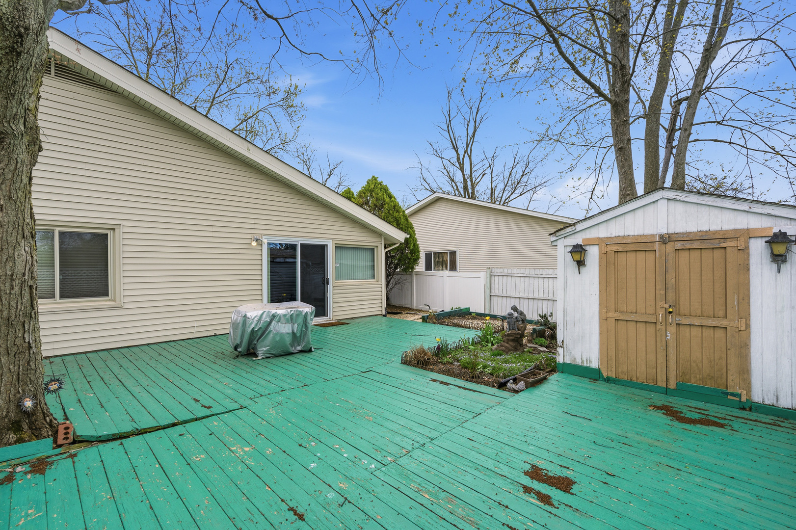 1640 E Andover Drive, Hanover Park, IL 60133