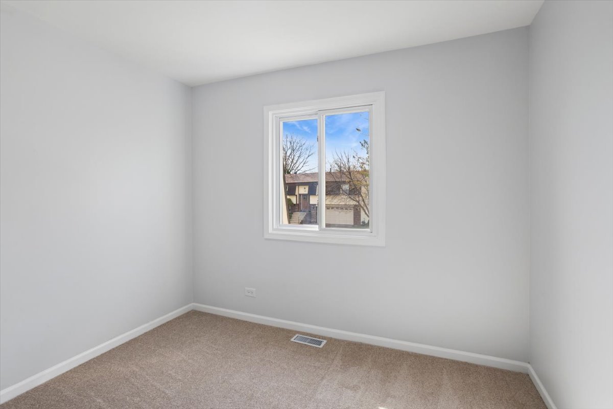 112 Placid Avenue, Glendale Heights, IL 60139