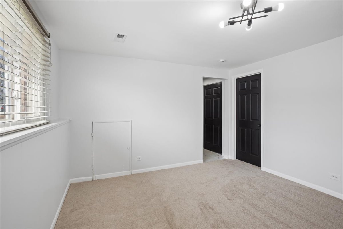 112 Placid Avenue, Glendale Heights, IL 60139