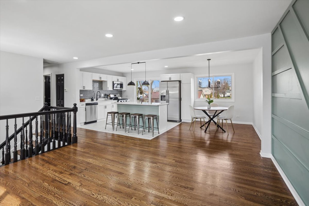 112 Placid Avenue, Glendale Heights, IL 60139