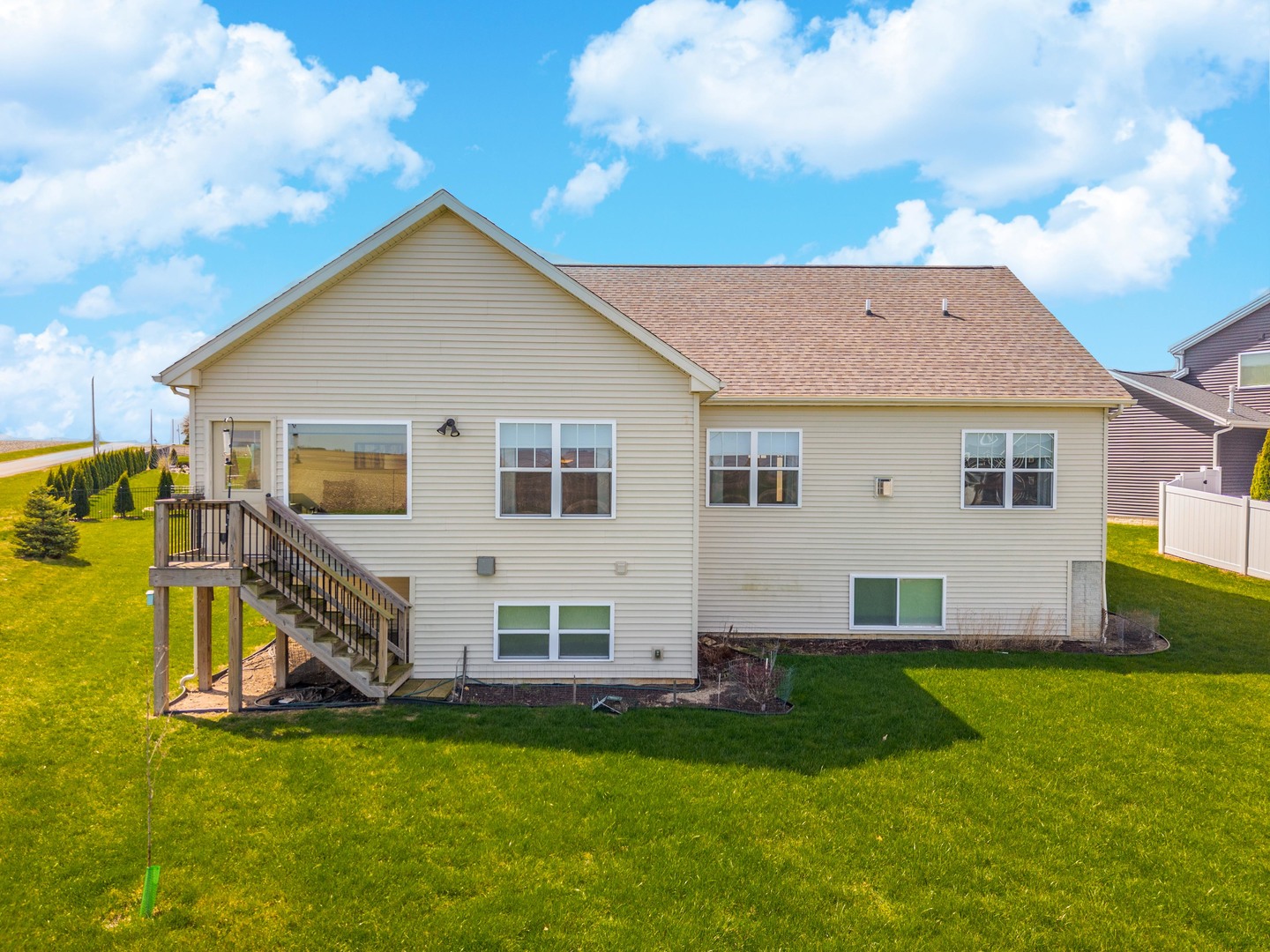 19 Red Maple Court, Bloomington, IL 61705