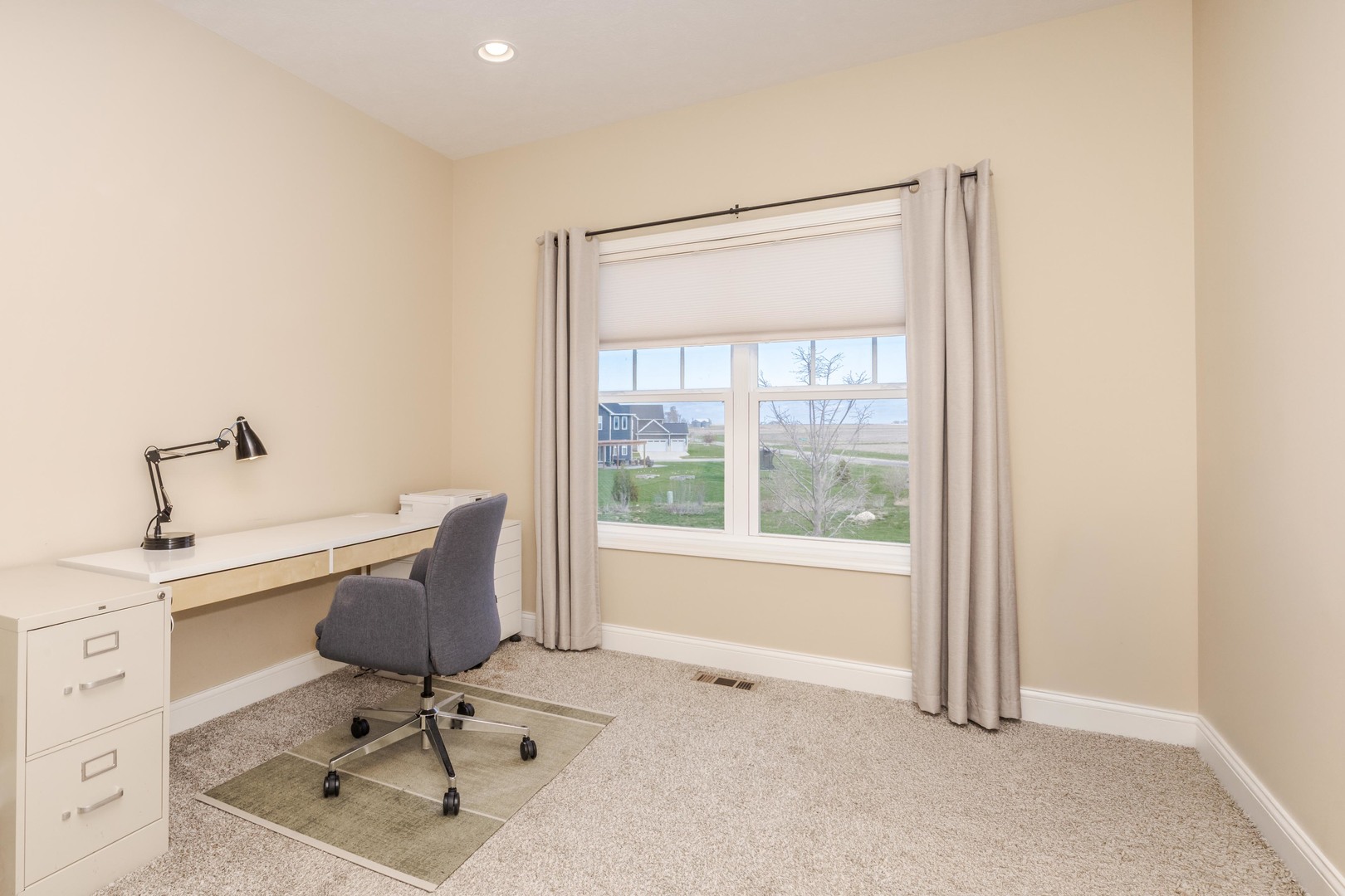 19 Red Maple Court, Bloomington, IL 61705