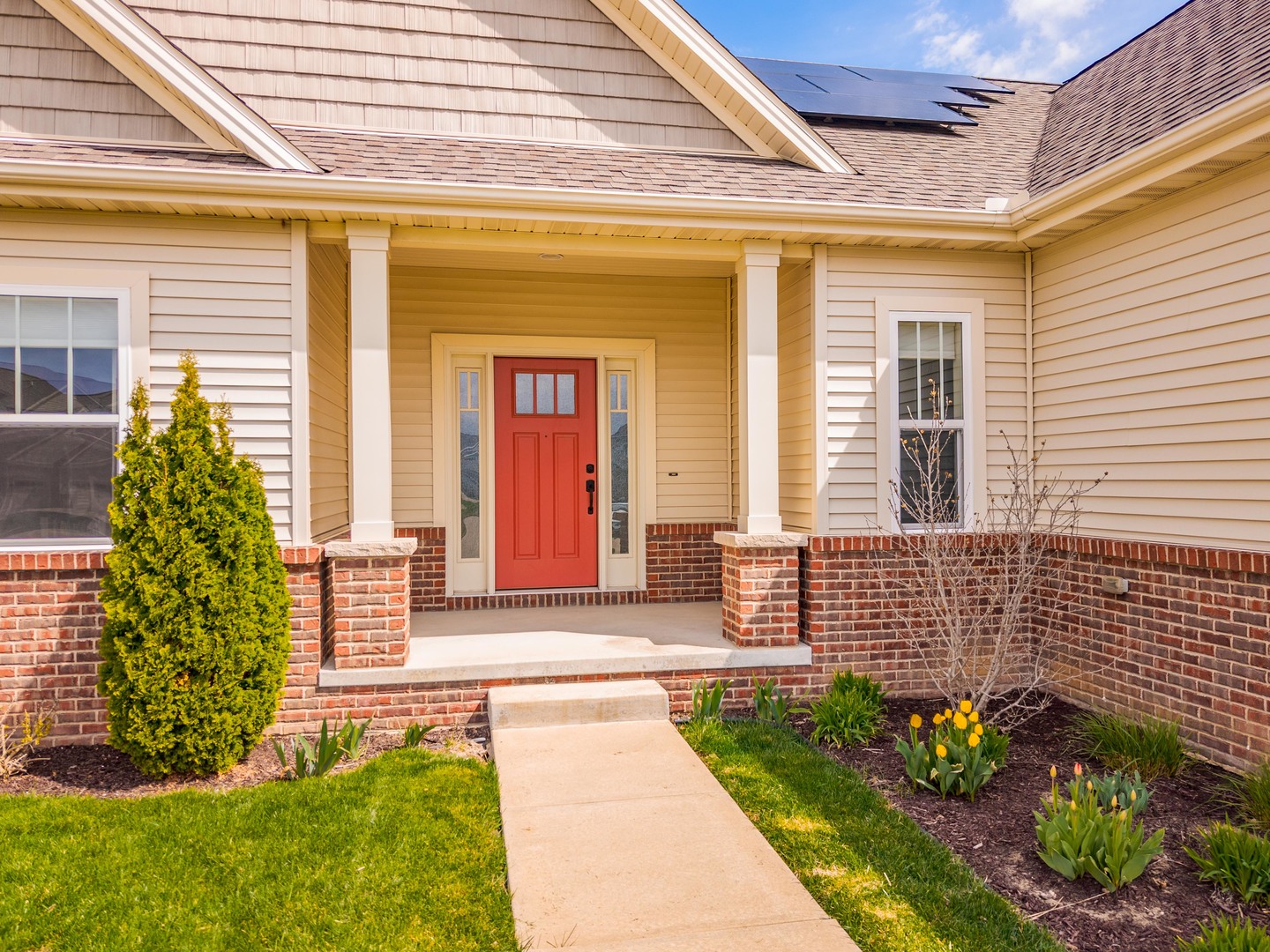 19 Red Maple Court, Bloomington, IL 61705