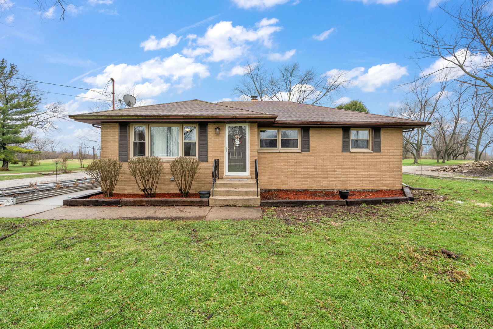 24024 S Volbrecht Road, Crete, IL 60417