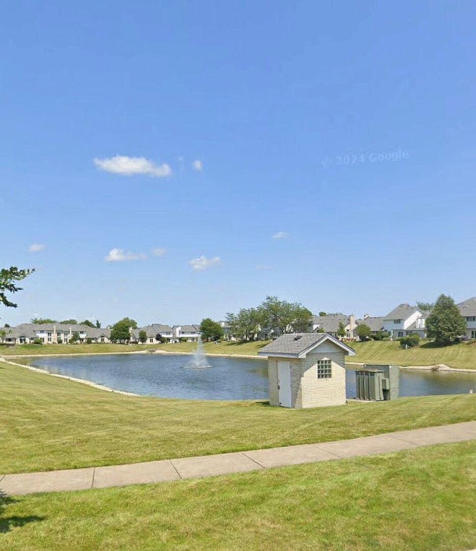 8925 Pheasant Lake Drive, Tinley Park, IL 60487